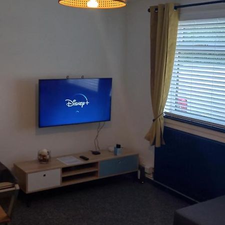 6-Min Walk To New Cross Parking Long Stay Discounts Wolverhampton Exteriör bild