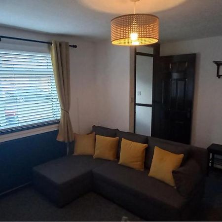 6-Min Walk To New Cross Parking Long Stay Discounts Wolverhampton Exteriör bild