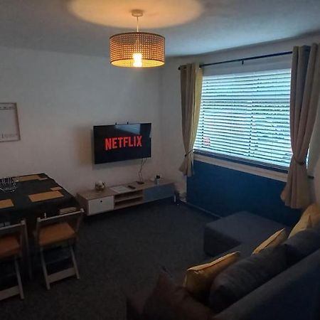 6-Min Walk To New Cross Parking Long Stay Discounts Wolverhampton Exteriör bild