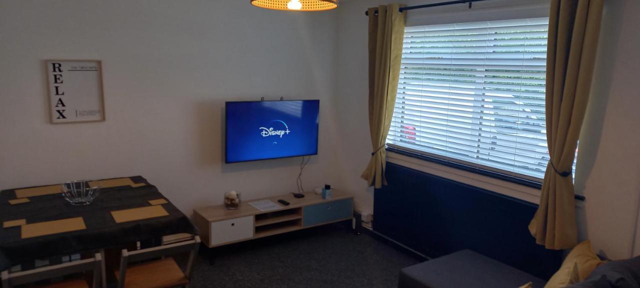 6-Min Walk To New Cross Parking Long Stay Discounts Wolverhampton Exteriör bild